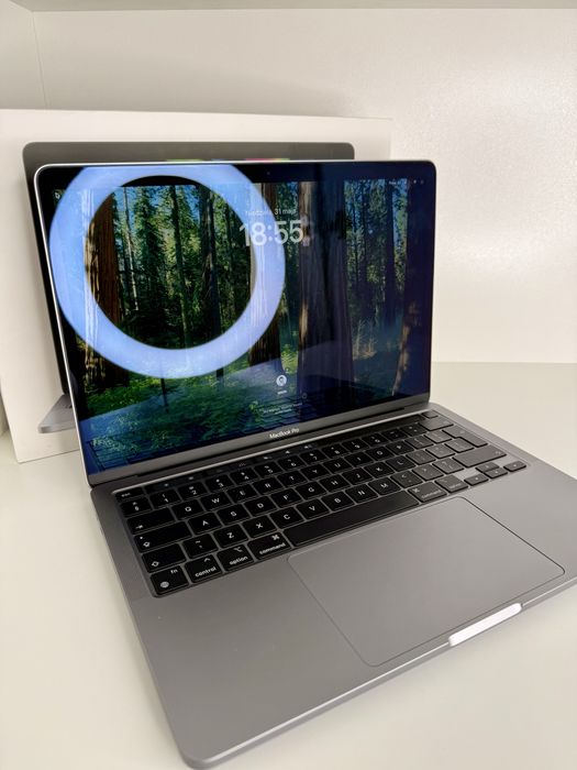 Macbook Pro M2 2022