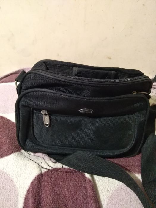 Сумки барсетки б/у продам