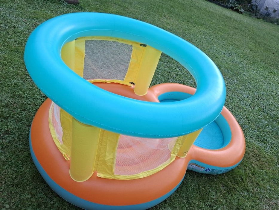 Dmuchany plac zabaw,  trampolina, basen