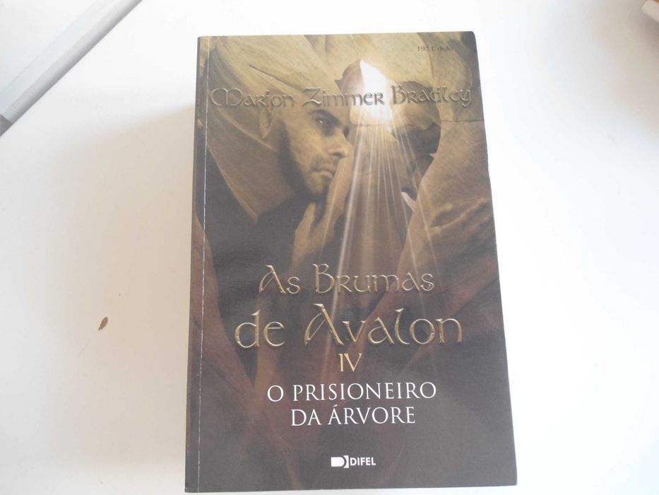 As Brumas de Avalon de Marion Zimmer Bradley (2007)