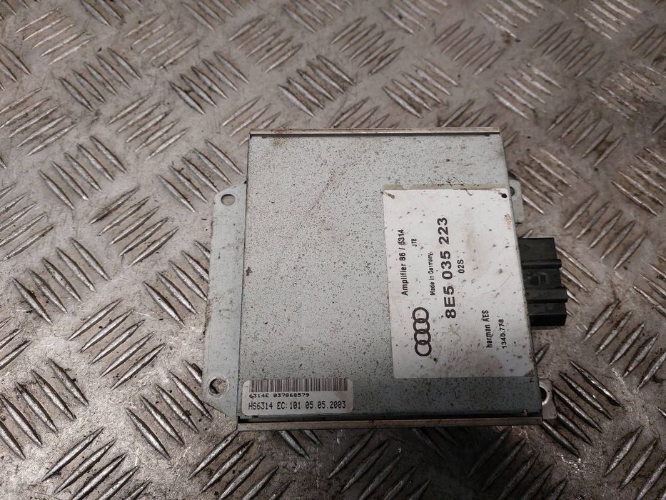 WZMACNIACZ AUDIO AUDI A4 B6 8E5035223
