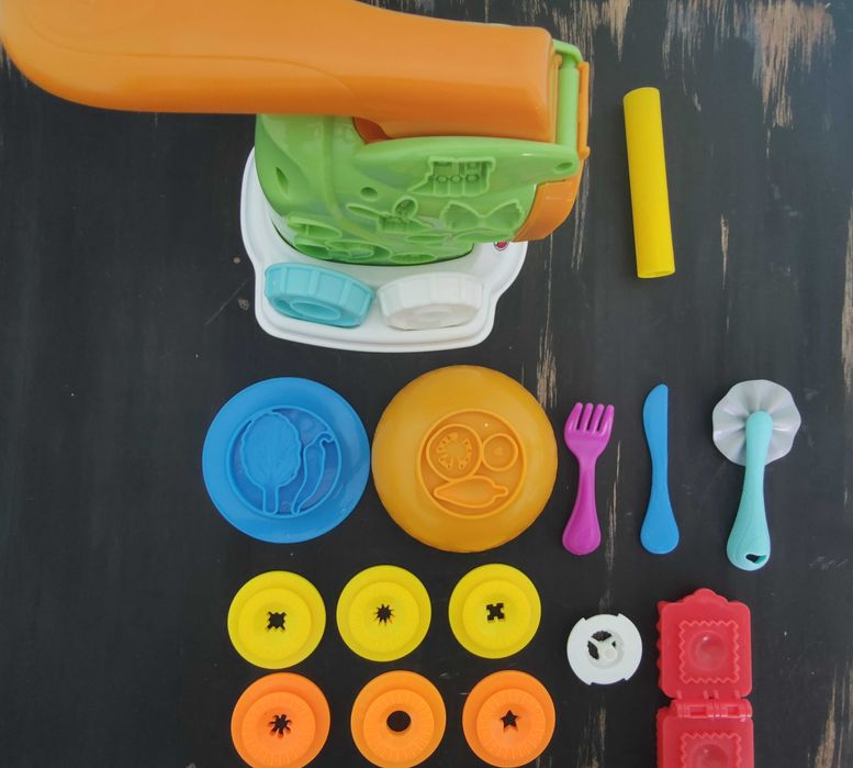 Play dough kitchen набір для виготовлення стагетті