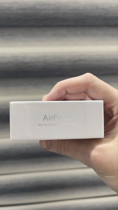 Airpods 4 із шуомоподаленням ( оригінал)