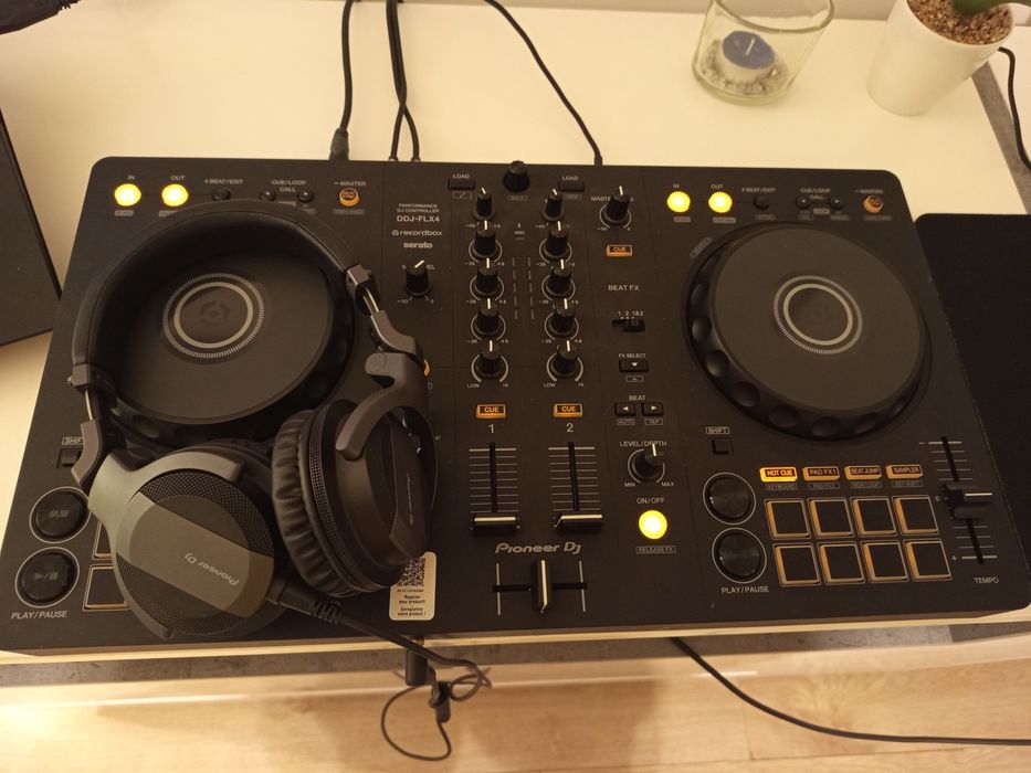 Pioneer ddj flx 4 na gwarancji stan idealny