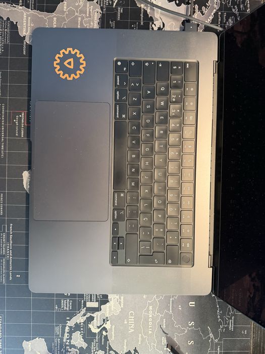 Macbook Pro 16” M4