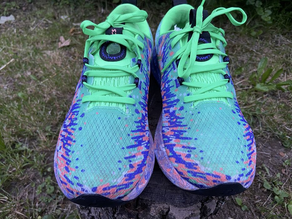 Продам чоловічі бігові кросівки ASICS Noosa Tri 16