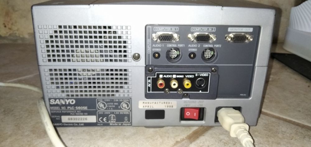 Projetor de slides antigo