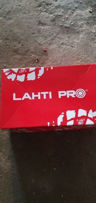 Sprzedam buty robocze Lahti Pro.