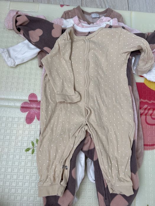 Одяг для дівчинкі у гарному стані