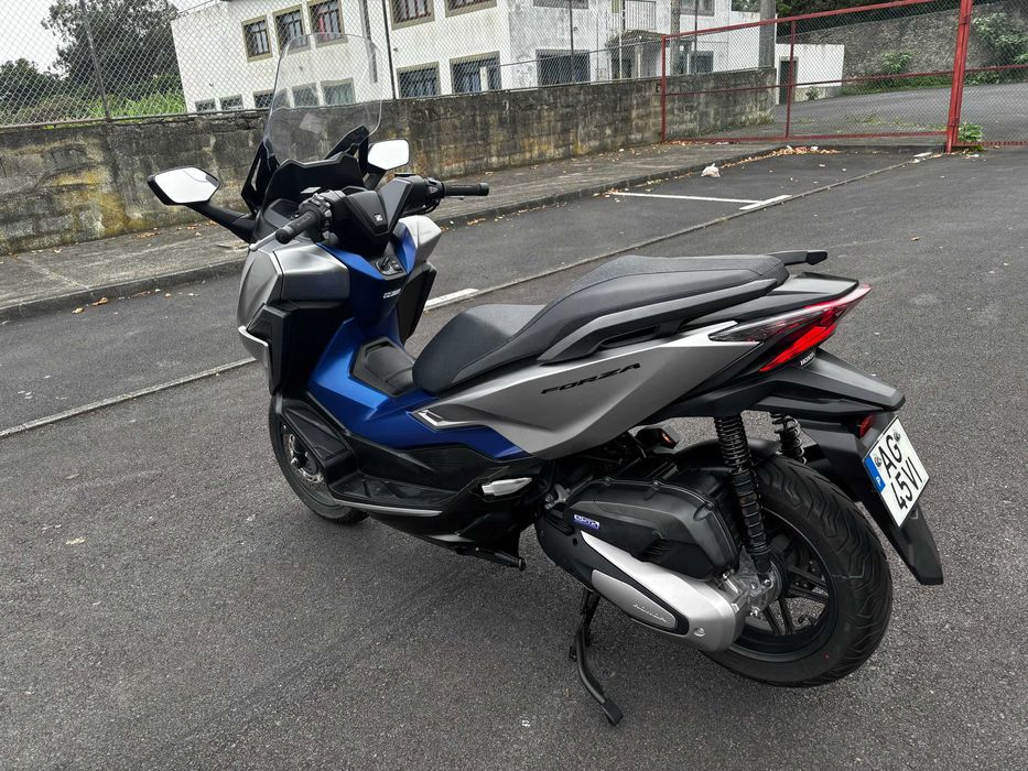Honda Forza 125 c.c de 2021 (Poucos Kms)