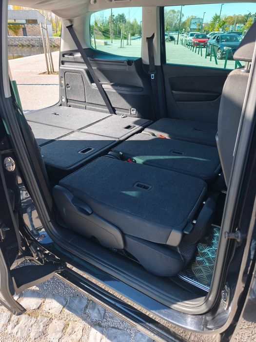 VW Sharan 7 Lugares Nacional - Em bom estado Assistida na Marca