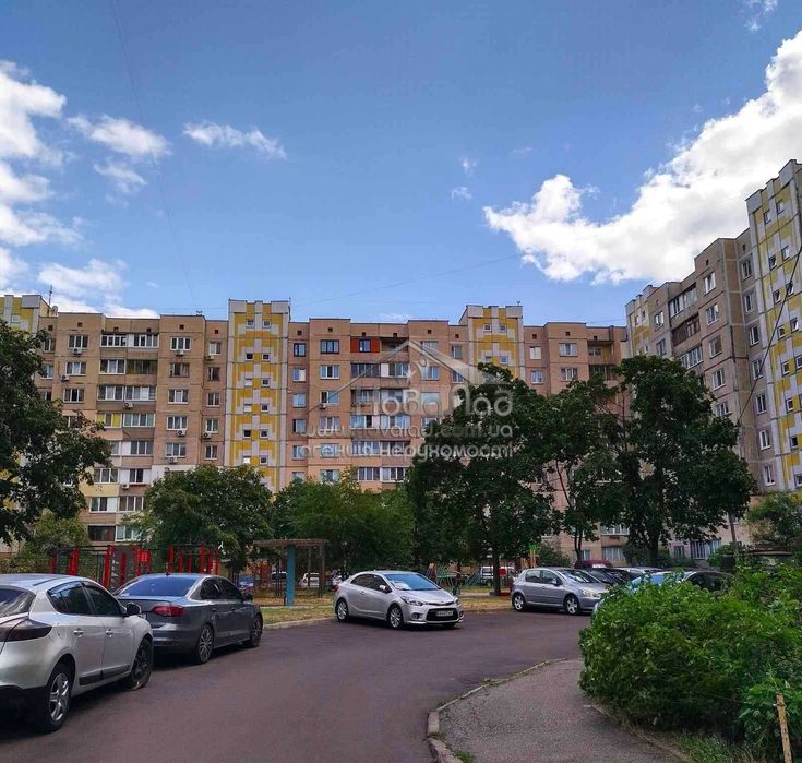 3 кімнатна затишна тепла квартира Троєщина Драйзера DI
