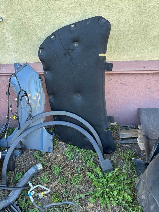 Продам крило до Lincoln Corsair 2024