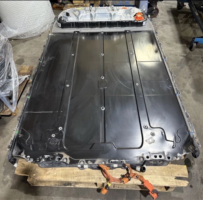 Батарея Tesla Model 3 Y Long Range Dual Motor 82 квт (75) 1104422-00-W