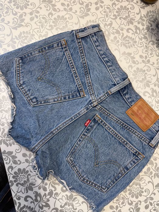 Szoty damskie Levis  24