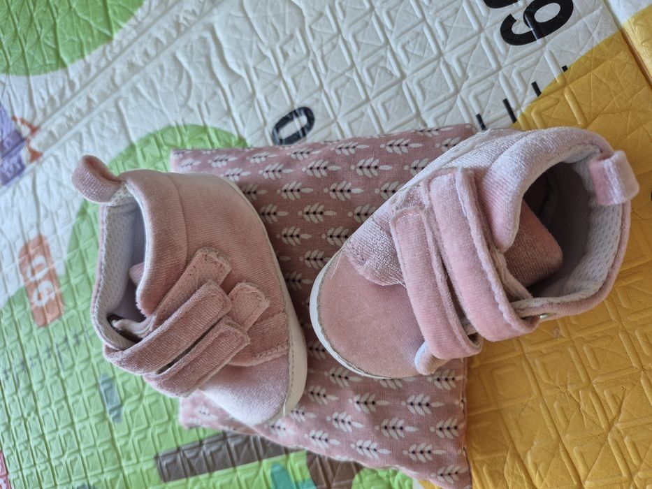 Lote sapatos bebé menina