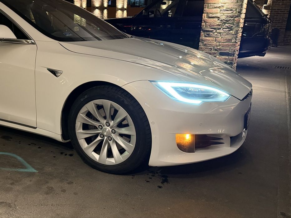 Продам Tesla модель S 75 2017 року