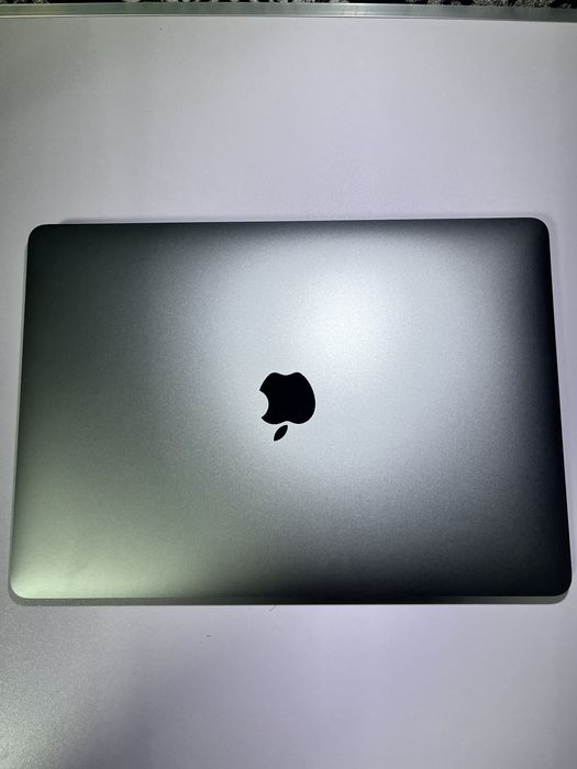MacBook Air M1 256/16 GB 2020