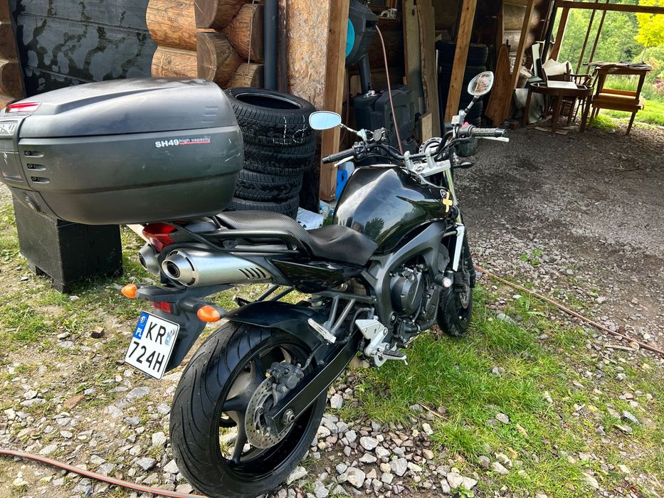 Motocykl Yamaha FZ6