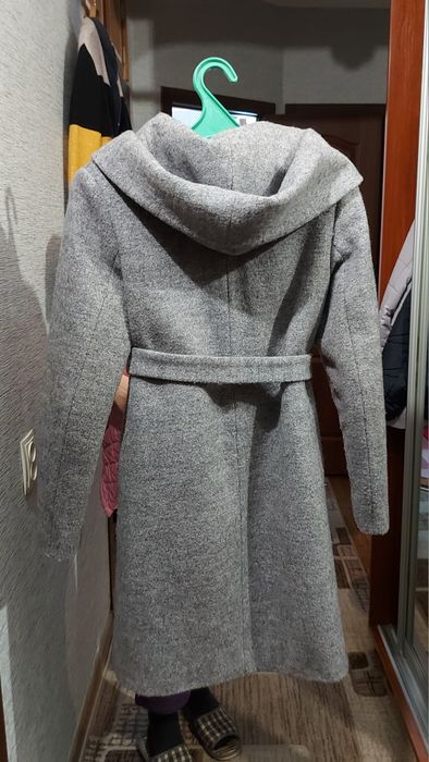 Продам пальто демісезон