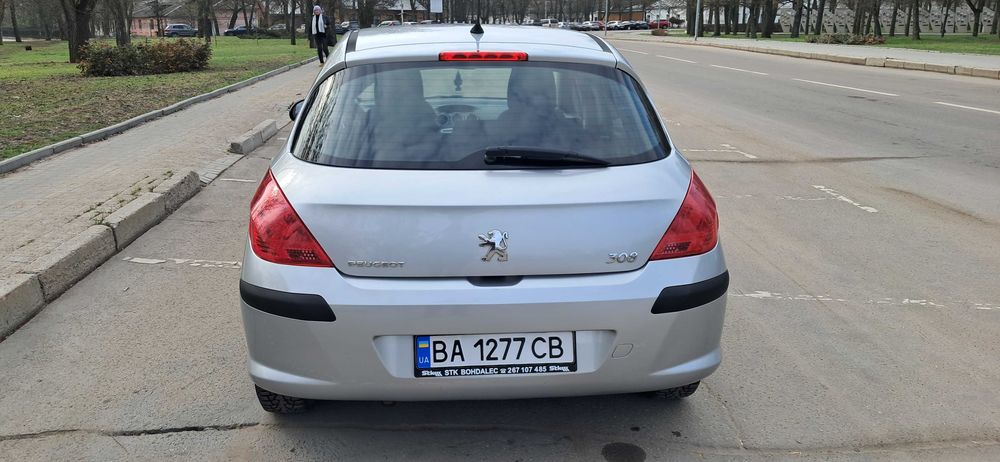 Продам Пежо 308 2010 р. 146 тис. газ/бензин