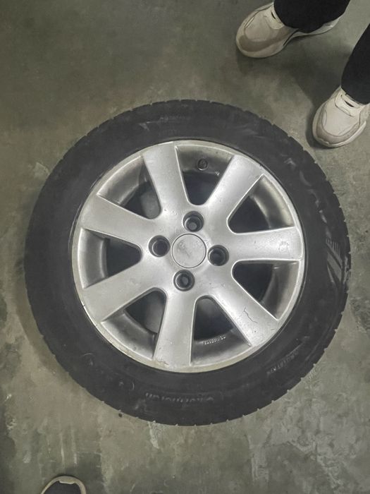 Vendo jantes 14 com os pneus