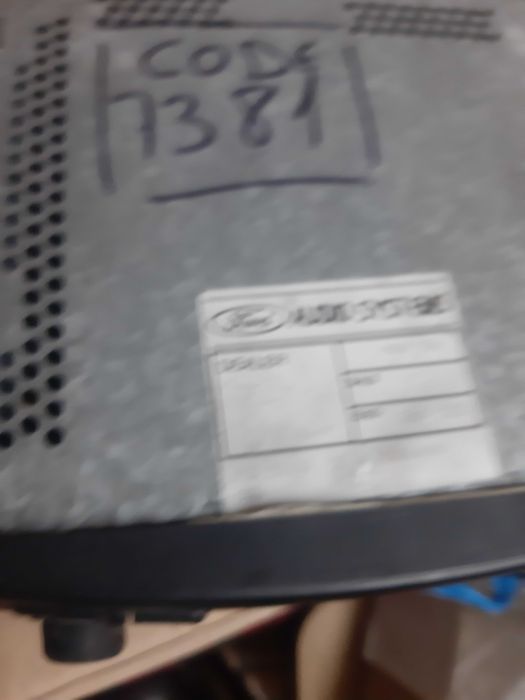 Rádios de automóvel a funcionar