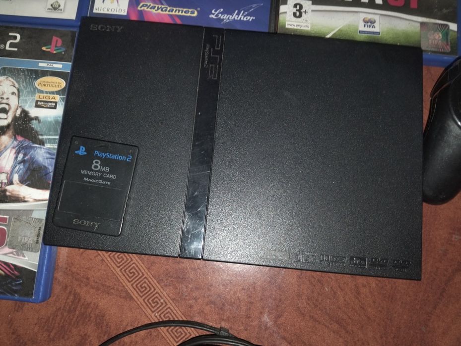 Ps2 com comandos, cabos, jogos, e cartão de memória64552969992835123