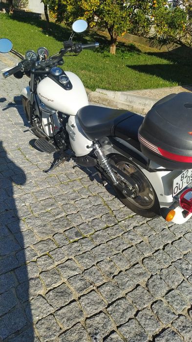 Vendo moto ,  motivo, não dou uso