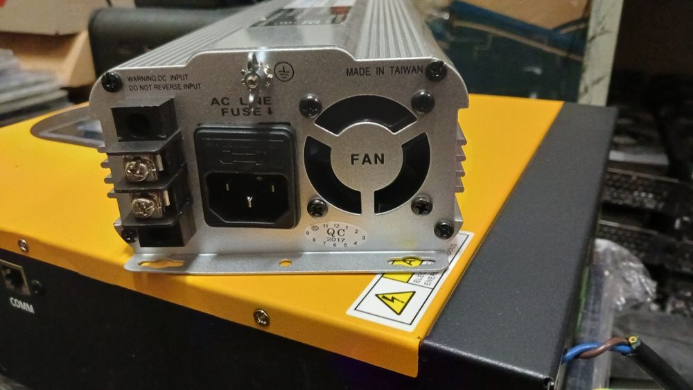 Mervesan инвертор с зарядкой на 600ватт.Зарядное устройство Mervesan