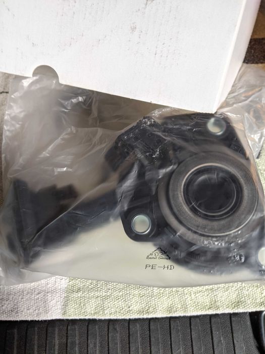 Маховик цилиндр сцепление помпа ремень ГРМ Citroen Peugeot - б/у