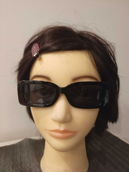 Czarne okulary przeciwsłoneczne prostokątne Y2K vintage damskie UV styl retro