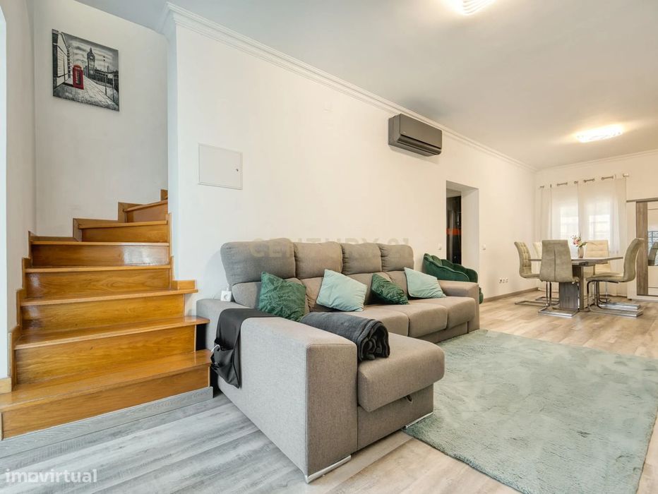 Moradia Térrea T3  com Piscina- Furo água  - Aroeira