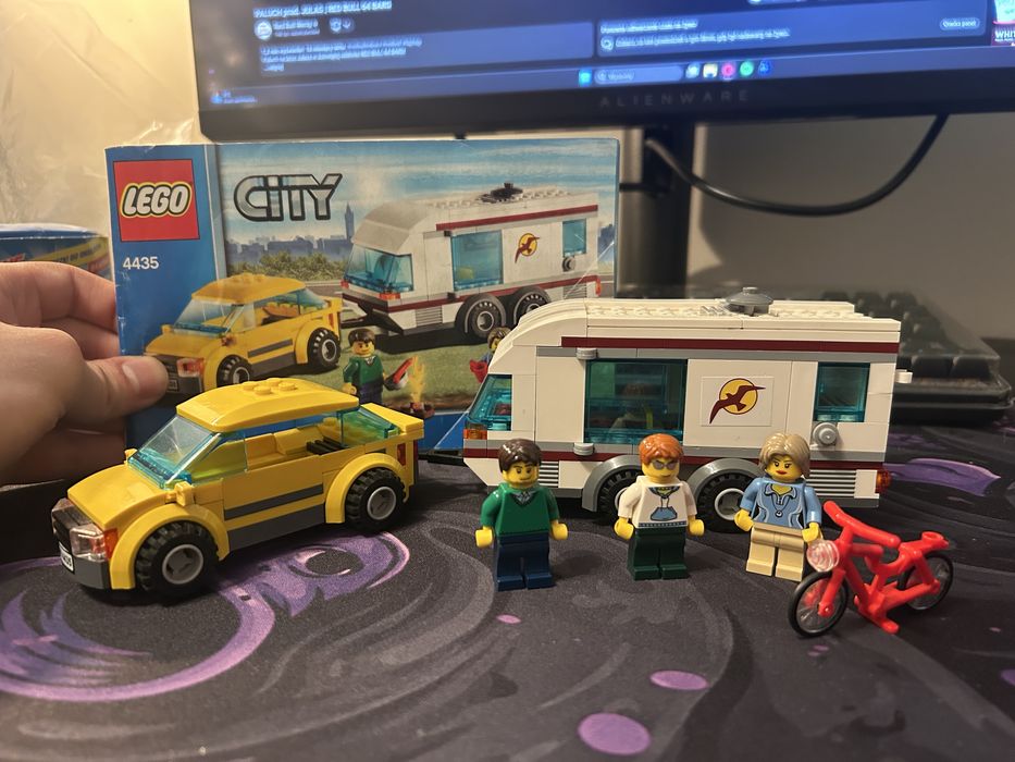 Lego city 4435/samochód z przyczepą