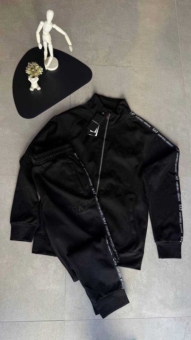 Чоловічий Мужской Спортивний костюм Armani Black EA7 boss