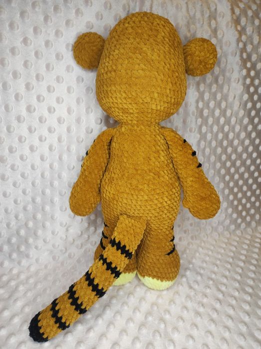 Maskotka Tygrysek na szydełku.