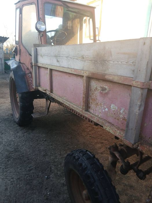 Продам трактор т-16