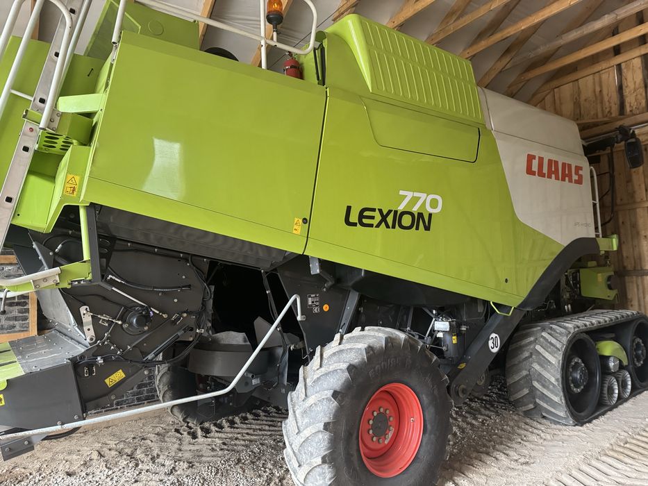 Продам Claas Lexion 770