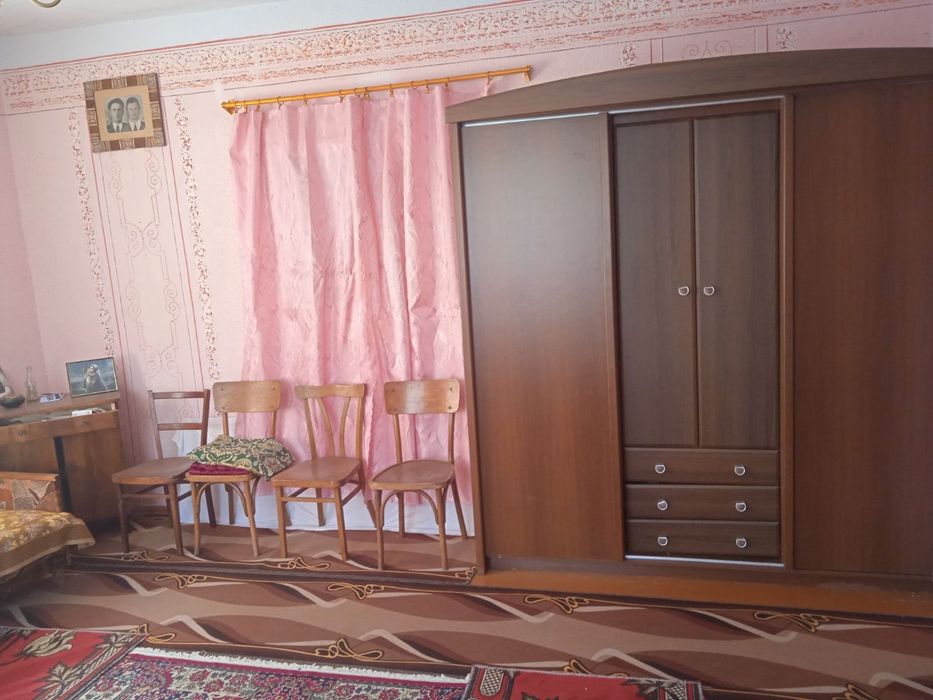 еОселя! Продаж будинку із великою земельною ділянкою в Іванівцях Колом