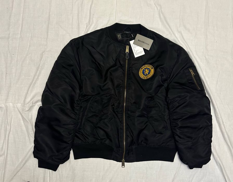 bomber balenciaga - купити товари моди та стилю - Ціна на OLX.ua