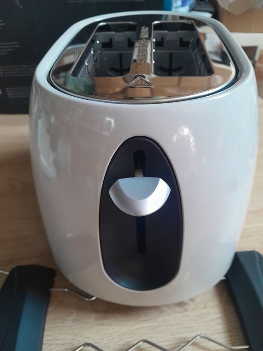 Cecotec toster 800w z wyświetlaczem beżowy