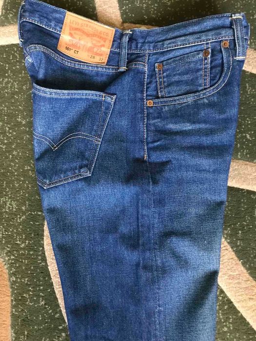 Джинсы женские Levis 28\32