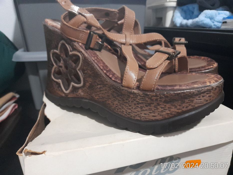 Sandálias plataforma64750812535811120