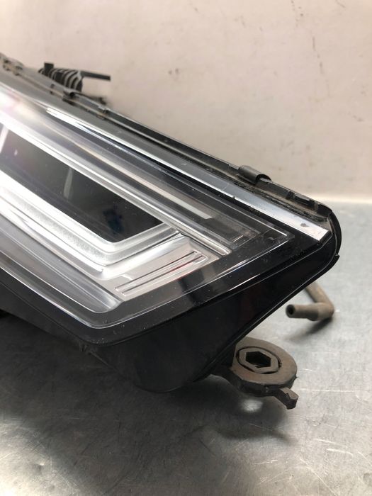 audi a4 s4 b9 15-19r lampa przednia prawa bi-xenon full led 8w0941034a