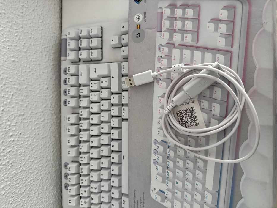 Teclado mecanico Logitech G715