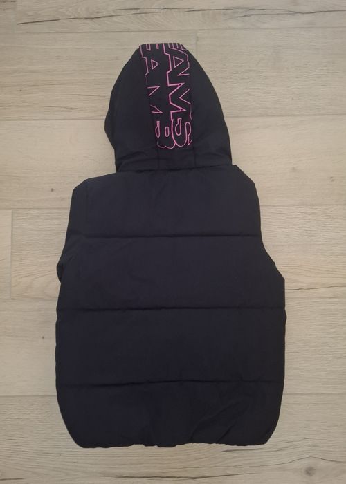 Sprzedam kurtkę puchową z firmy 4f rozmiar 152