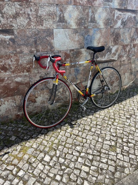 Bicicleta etiel