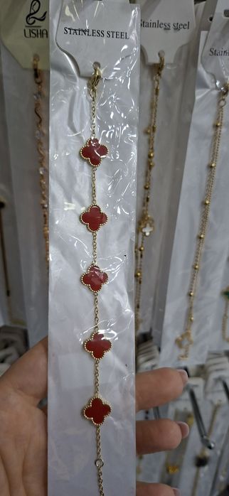 Bransoletka czerwone koniczynki