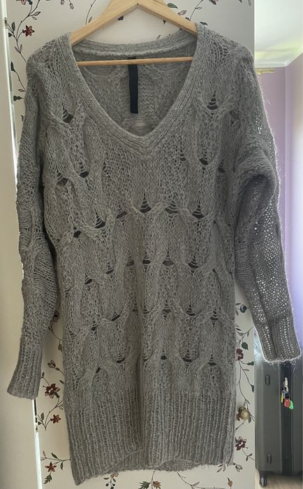 Gestuz- sweter długi