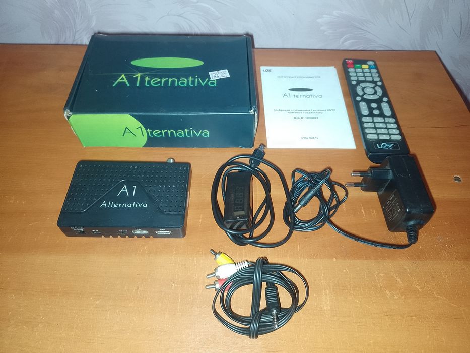БЕЗКОШТОВНА ДОСТАВКА Ресивер/тюнер U2C A1 A1ternativa,Q-SAT ST-02 Mini